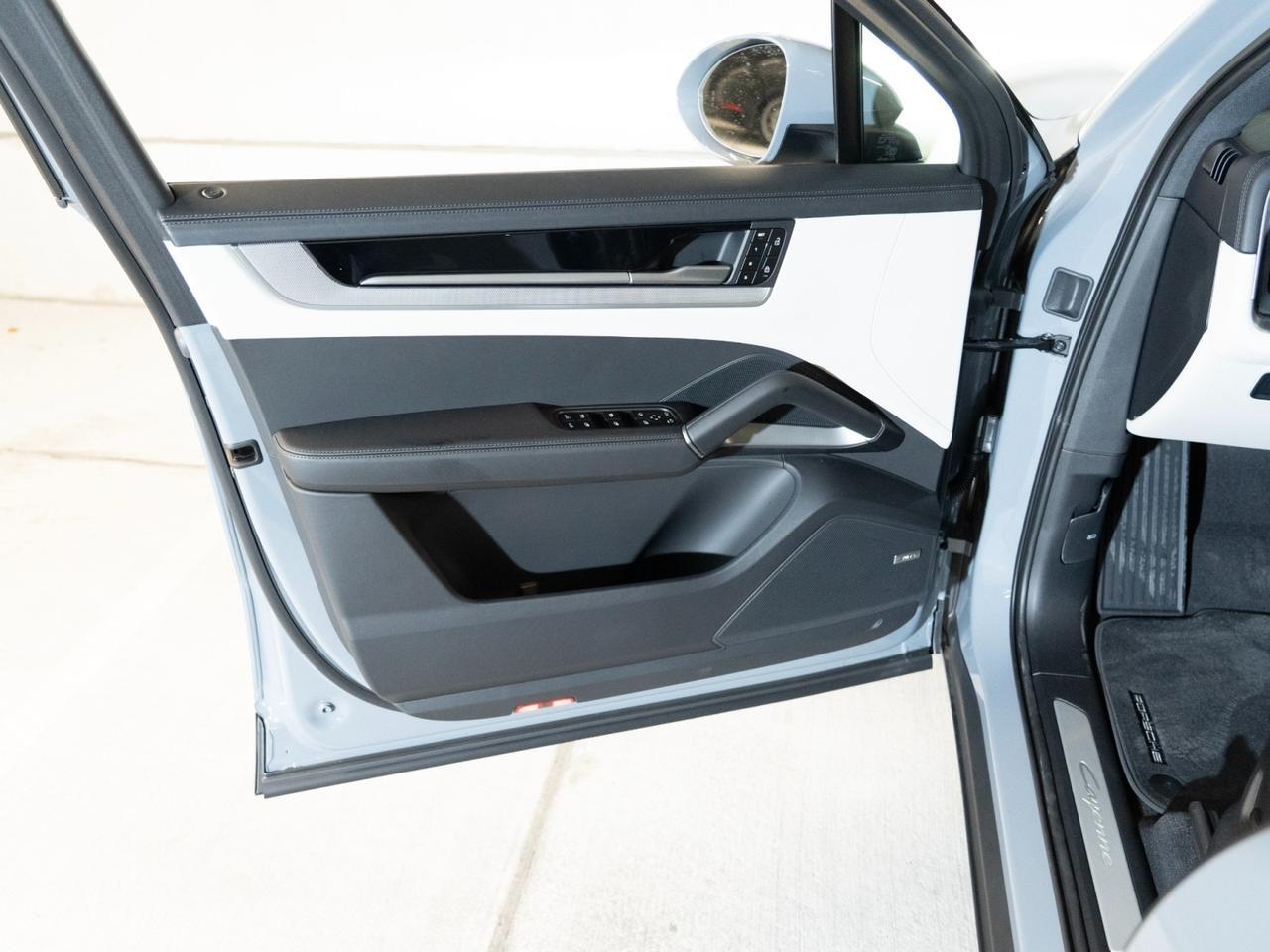 2026 Porsche Cayenne Pompano Beach FL