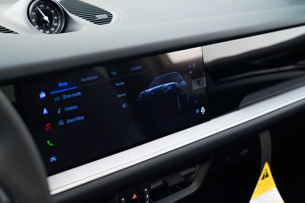 2026 Porsche Cayenne Pompano Beach FL