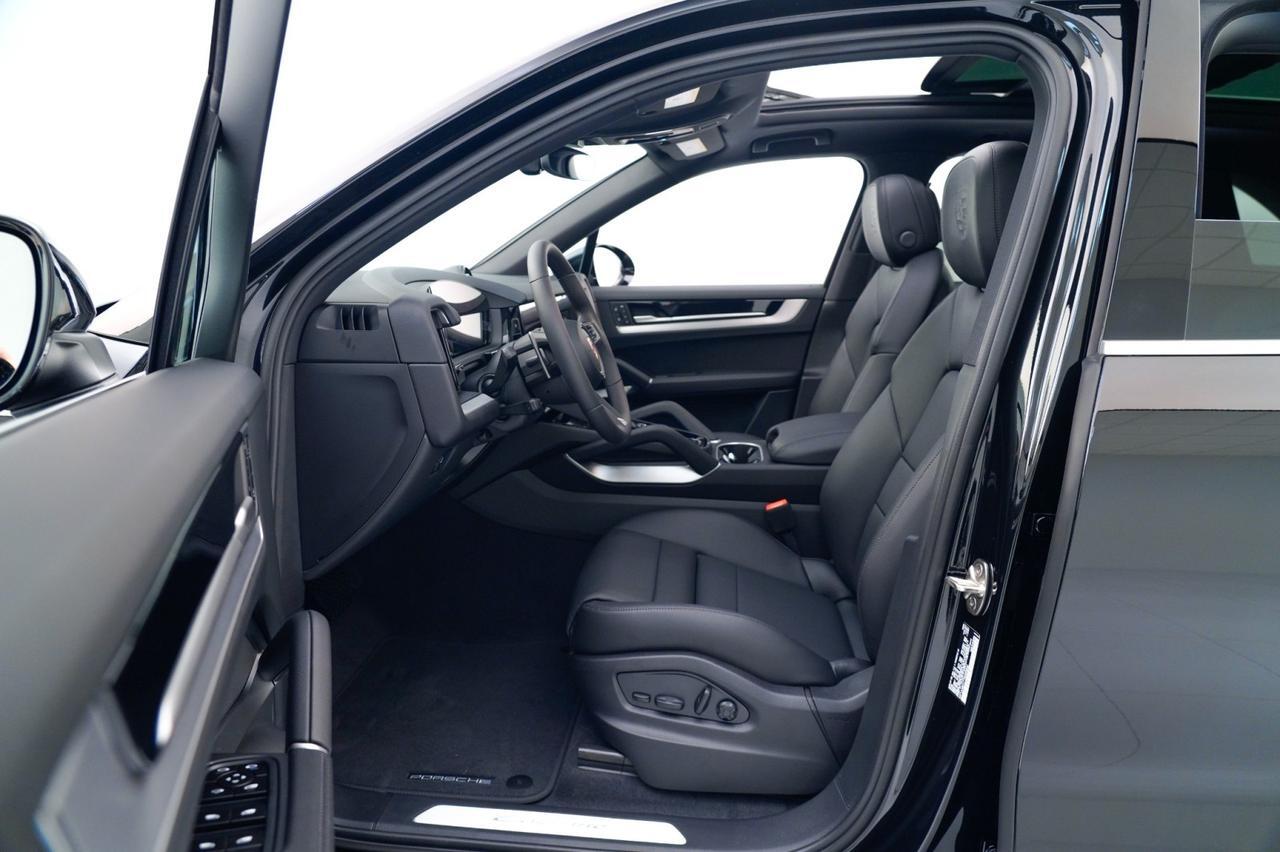 2026 Porsche Cayenne Pompano Beach FL