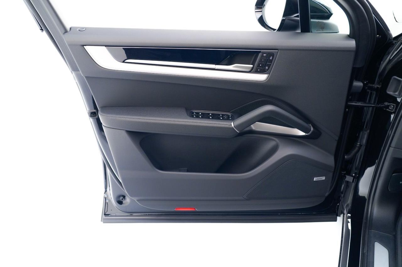 2026 Porsche Cayenne Pompano Beach FL