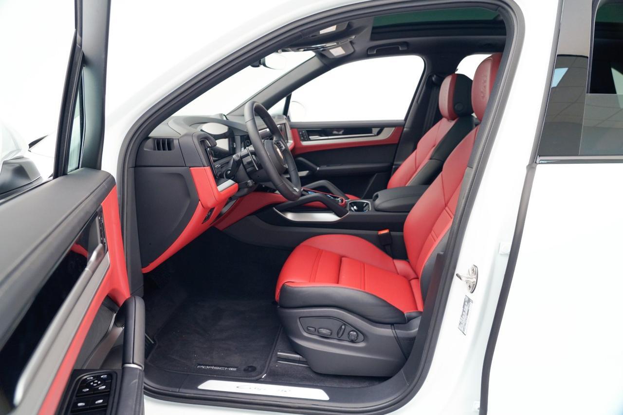 2026 Porsche Cayenne Pompano Beach FL