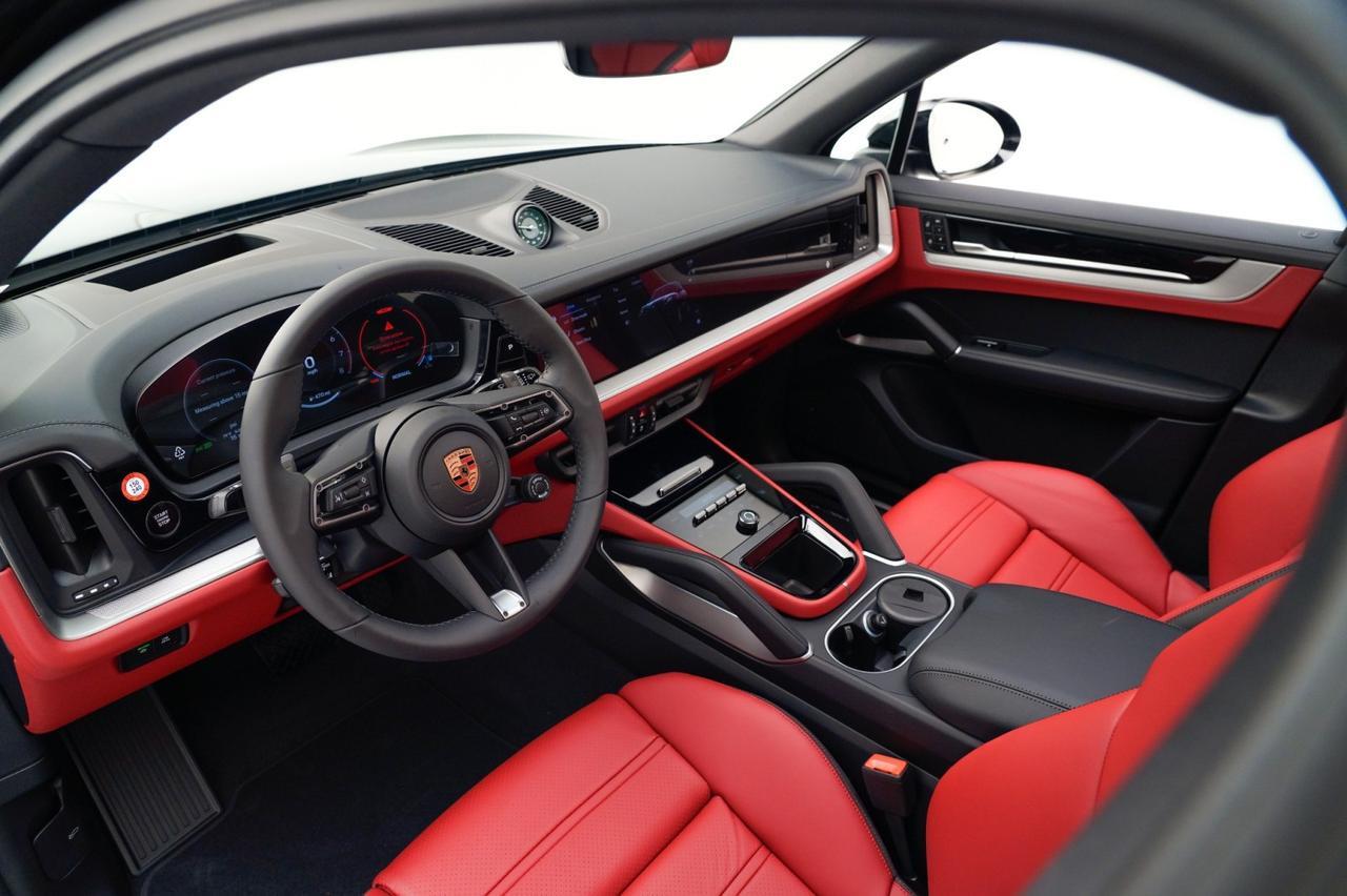 2026 Porsche Cayenne Pompano Beach FL