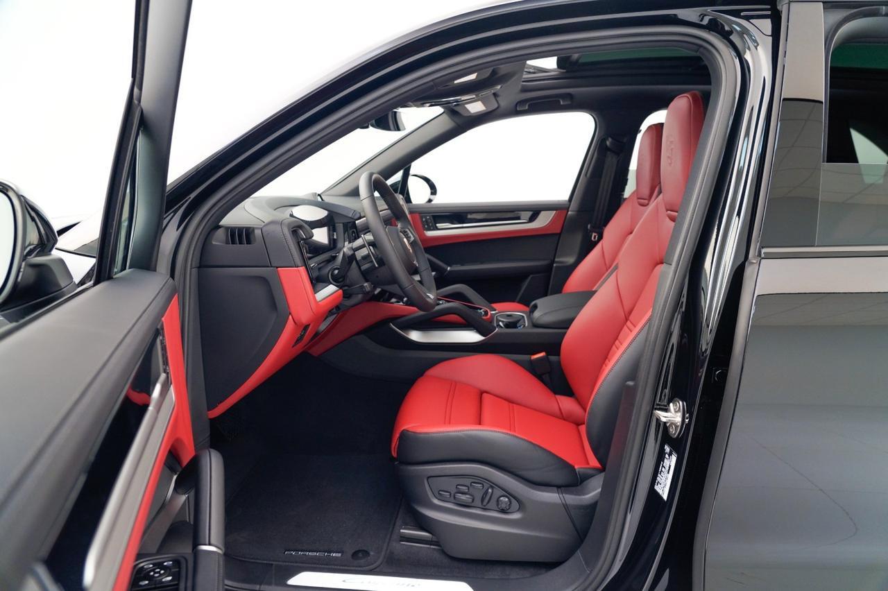 2026 Porsche Cayenne Pompano Beach FL