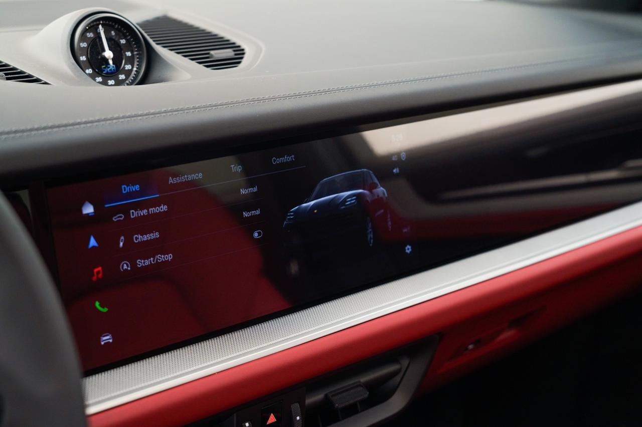 2026 Porsche Cayenne Pompano Beach FL