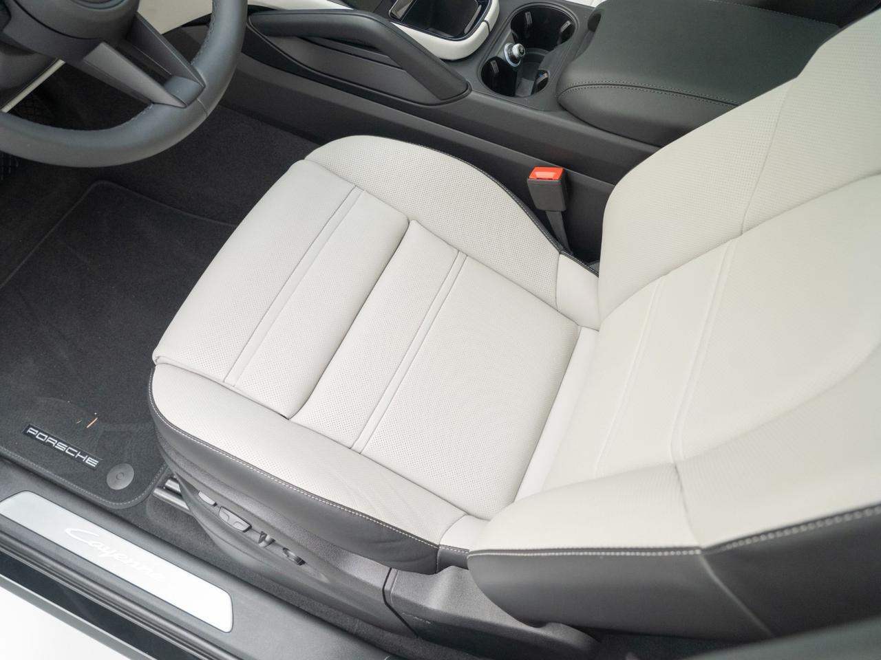 2026 Porsche Cayenne Pompano Beach FL