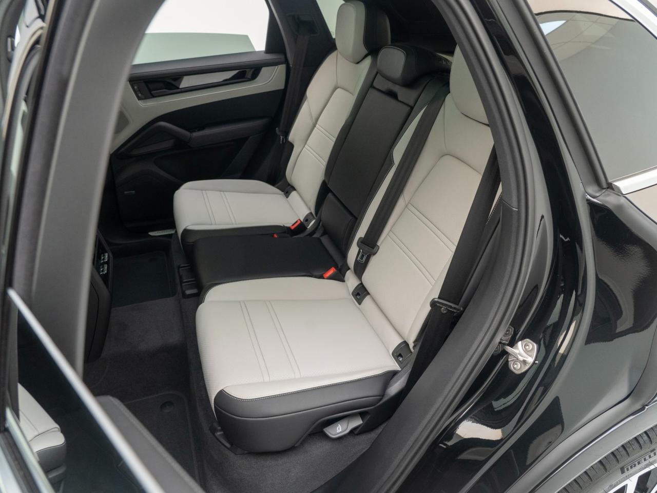 2026 Porsche Cayenne Pompano Beach FL