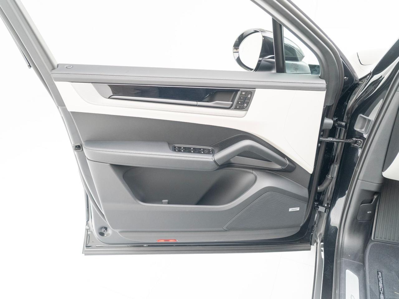 2026 Porsche Cayenne Pompano Beach FL