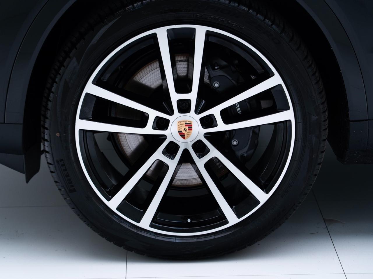 2026 Porsche Cayenne Pompano Beach FL