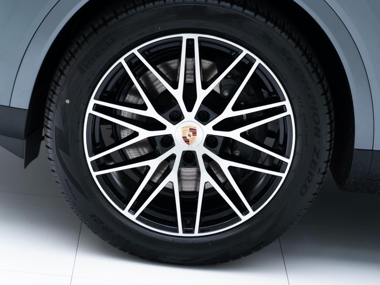 2026 Porsche Cayenne Pompano Beach FL