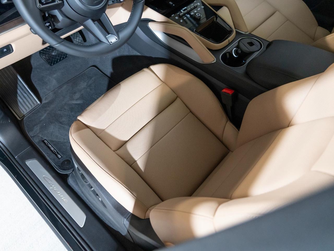 2026 Porsche Cayenne Pompano Beach FL