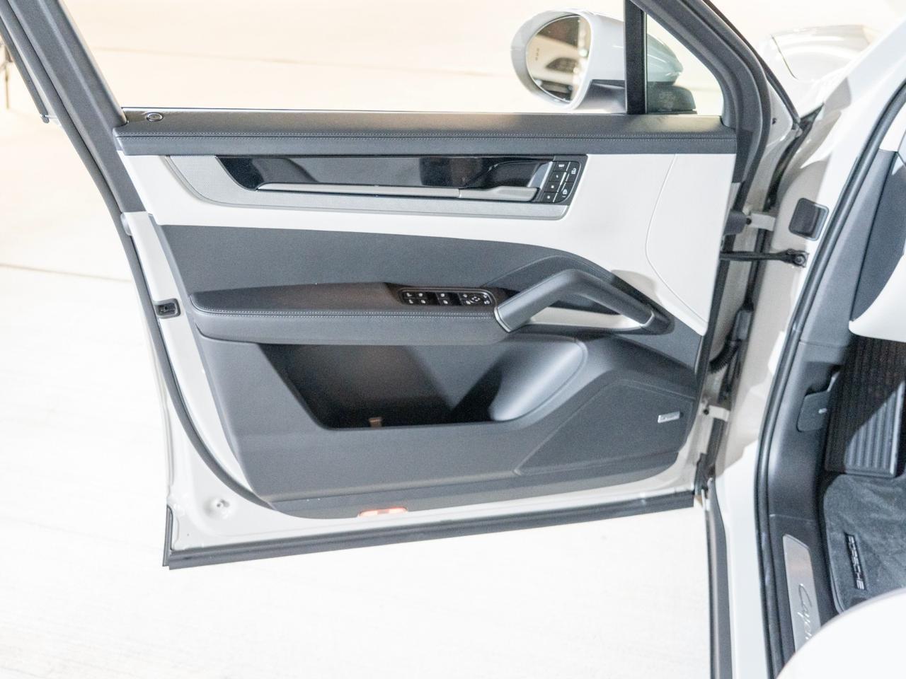 2026 Porsche Cayenne Pompano Beach FL