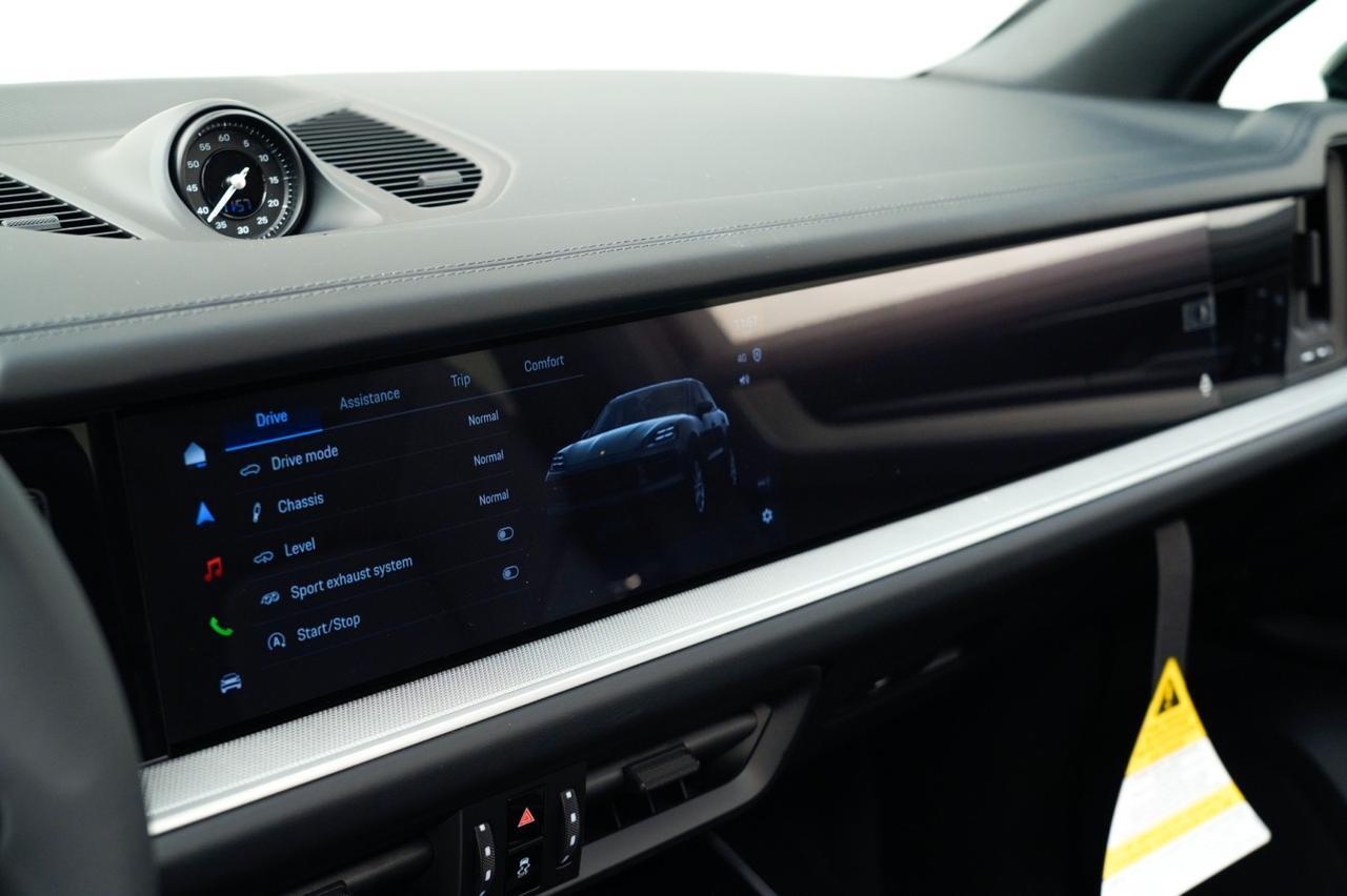 2026 Porsche Cayenne Pompano Beach FL