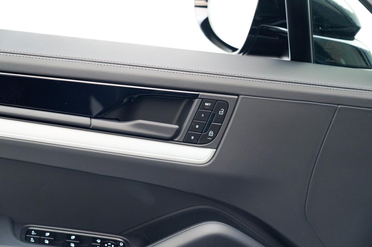 2026 Porsche Cayenne Pompano Beach FL