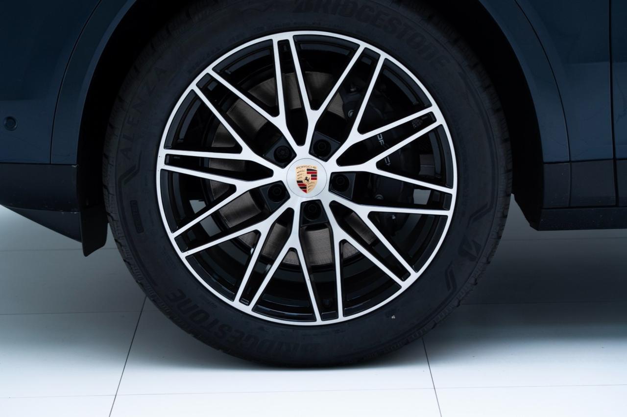 2026 Porsche Cayenne Pompano Beach FL