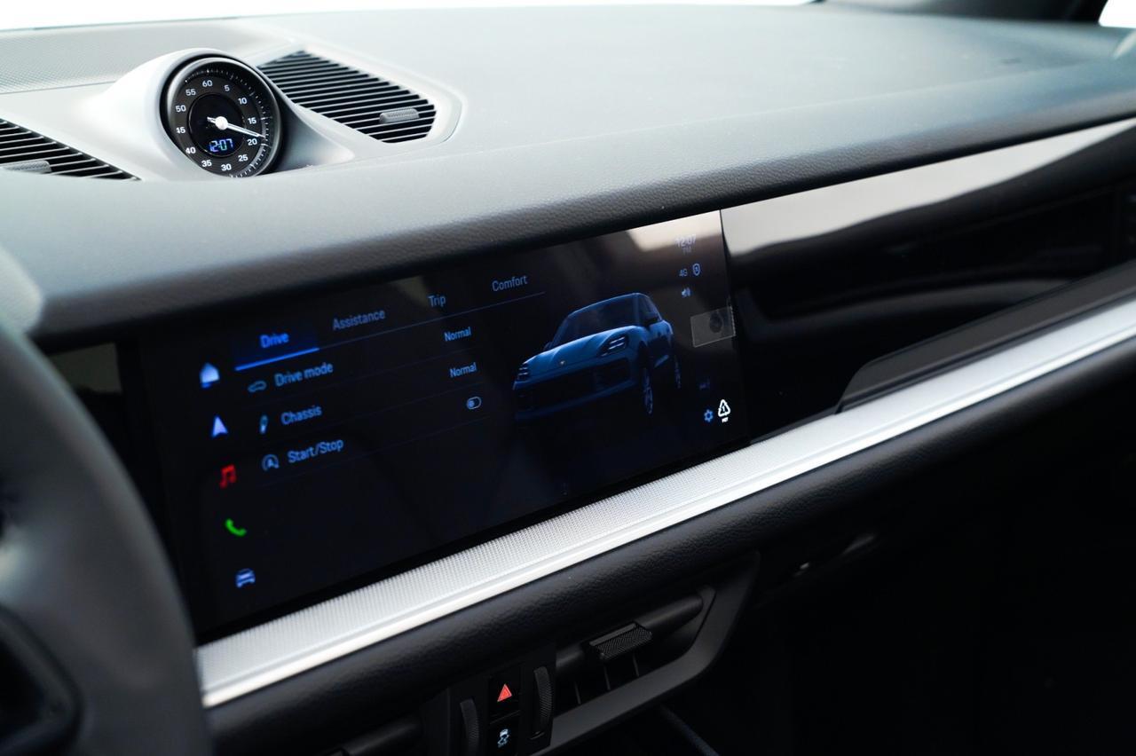 2026 Porsche Cayenne Pompano Beach FL