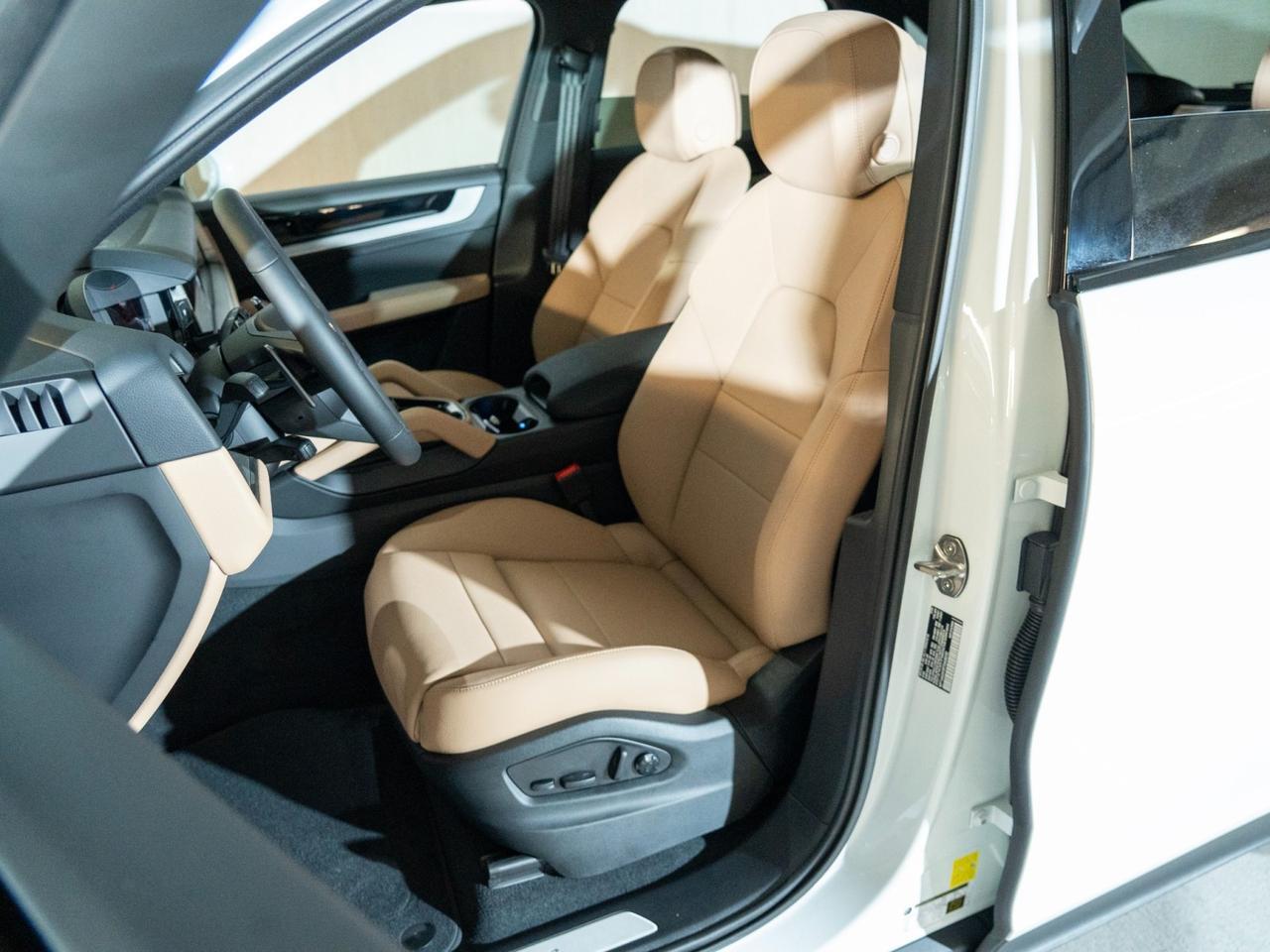 2026 Porsche Cayenne Pompano Beach FL