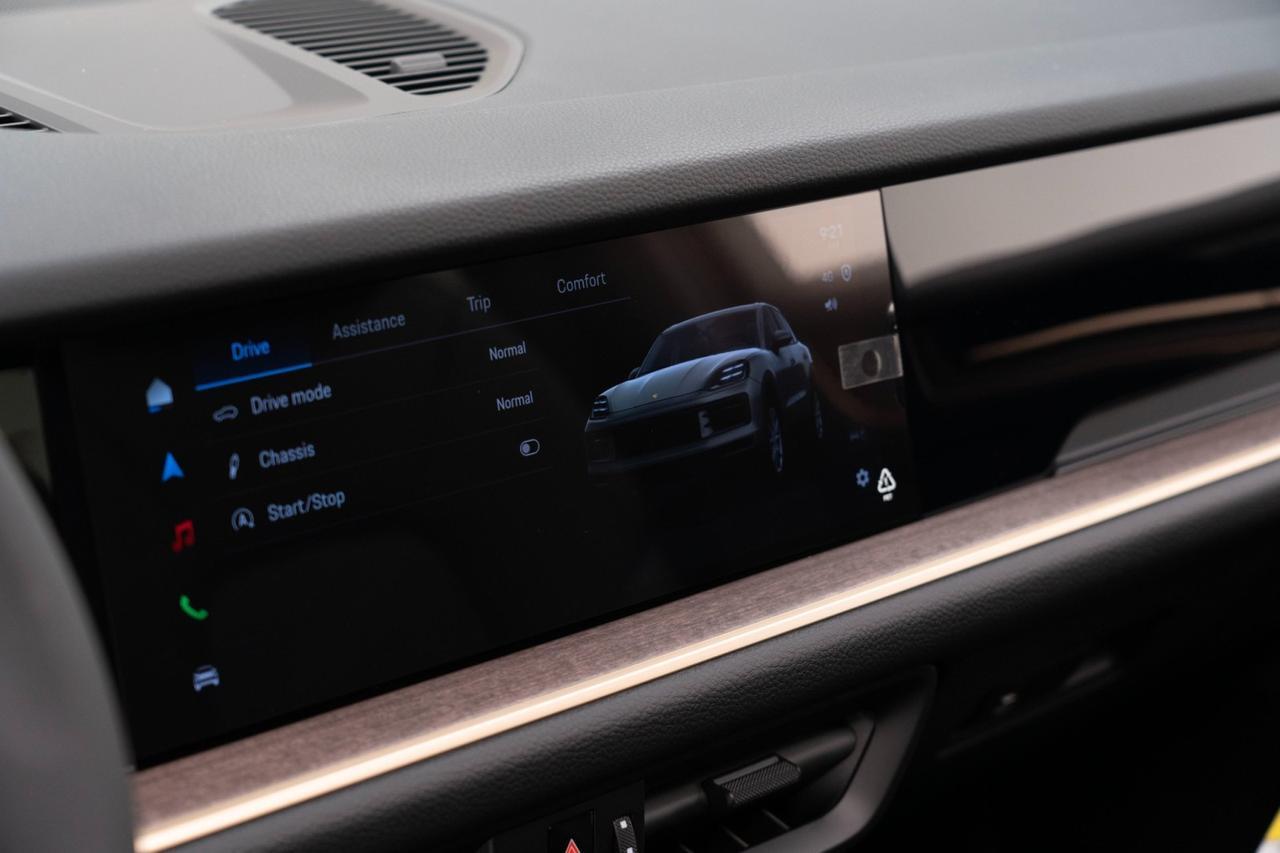 2026 Porsche Cayenne Pompano Beach FL
