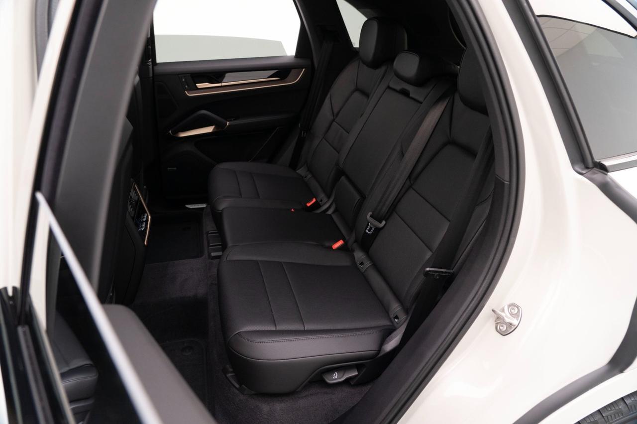 2026 Porsche Cayenne Pompano Beach FL