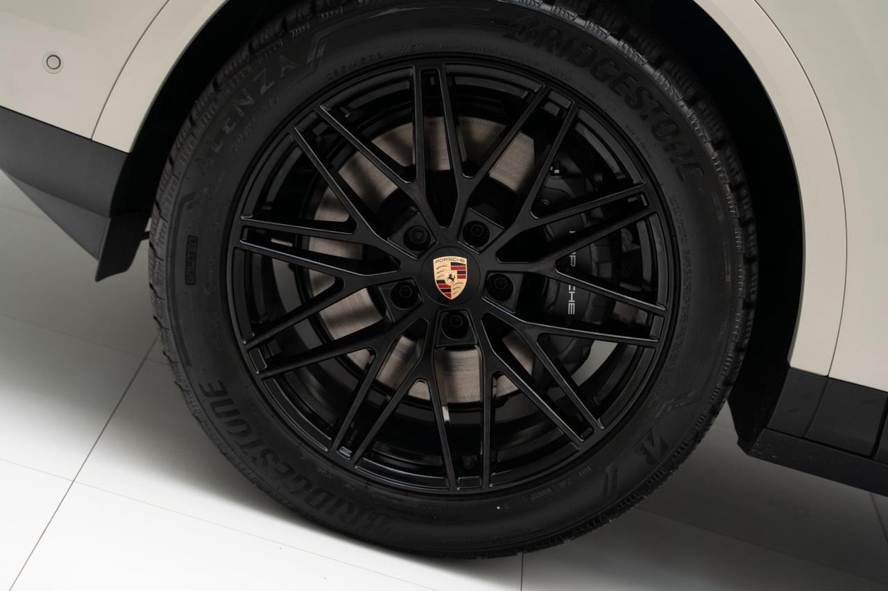 2026 Porsche Cayenne Pompano Beach FL