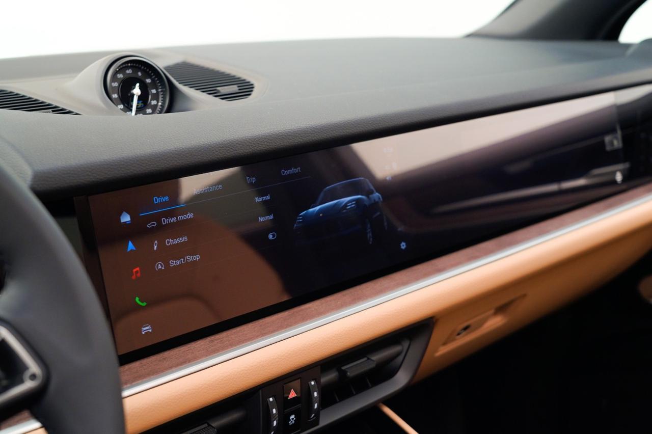 2026 Porsche Cayenne Pompano Beach FL