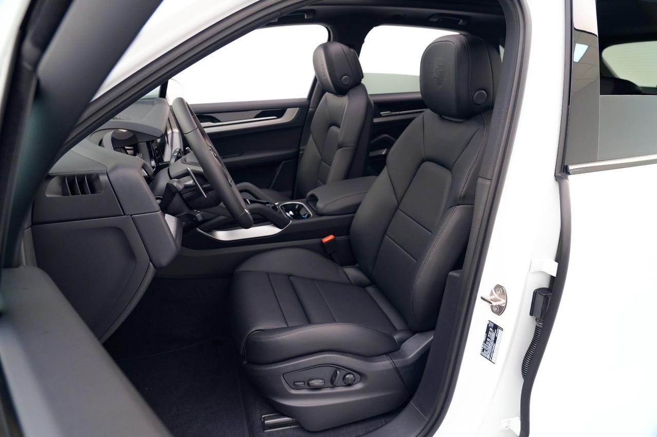 2026 Porsche Cayenne Pompano Beach FL