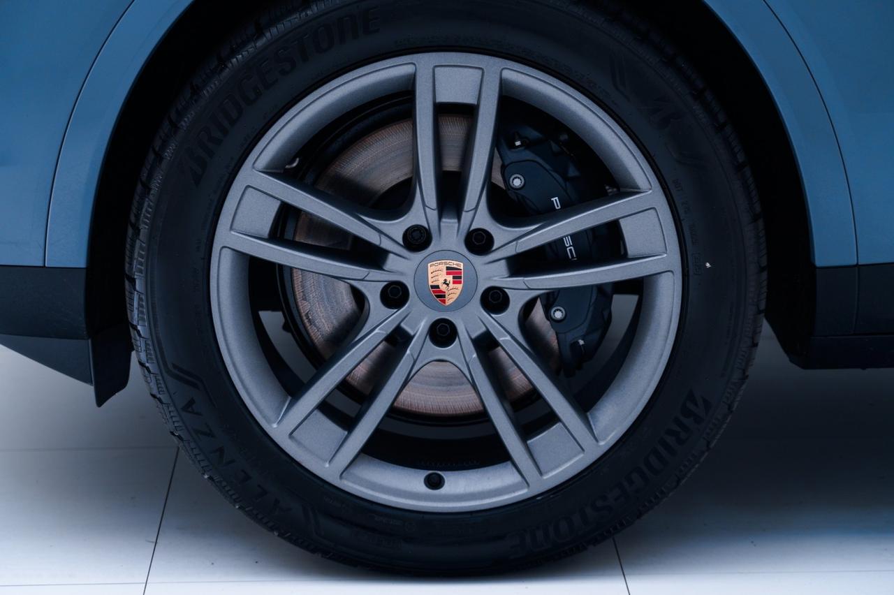 2026 Porsche Cayenne Pompano Beach FL