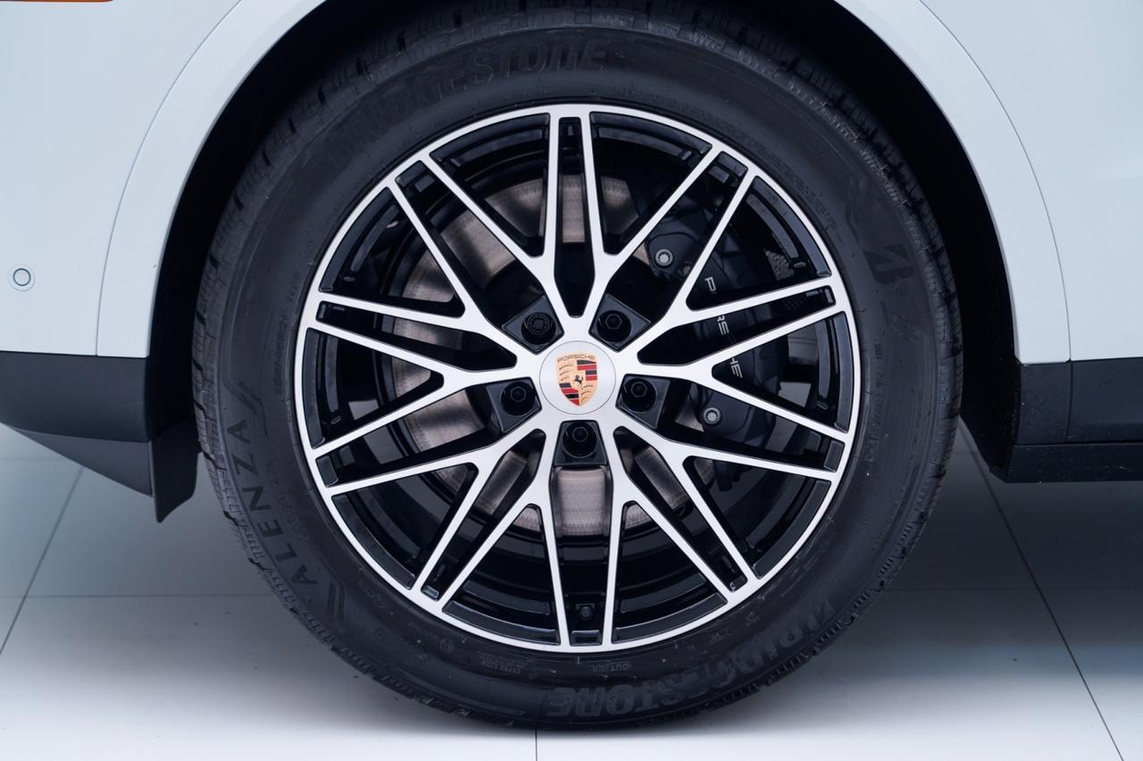 2026 Porsche Cayenne Pompano Beach FL