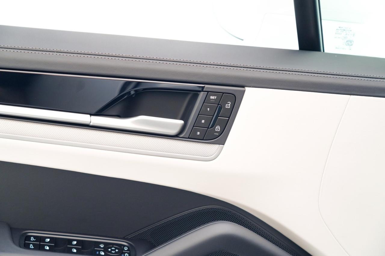 2026 Porsche Cayenne Pompano Beach FL