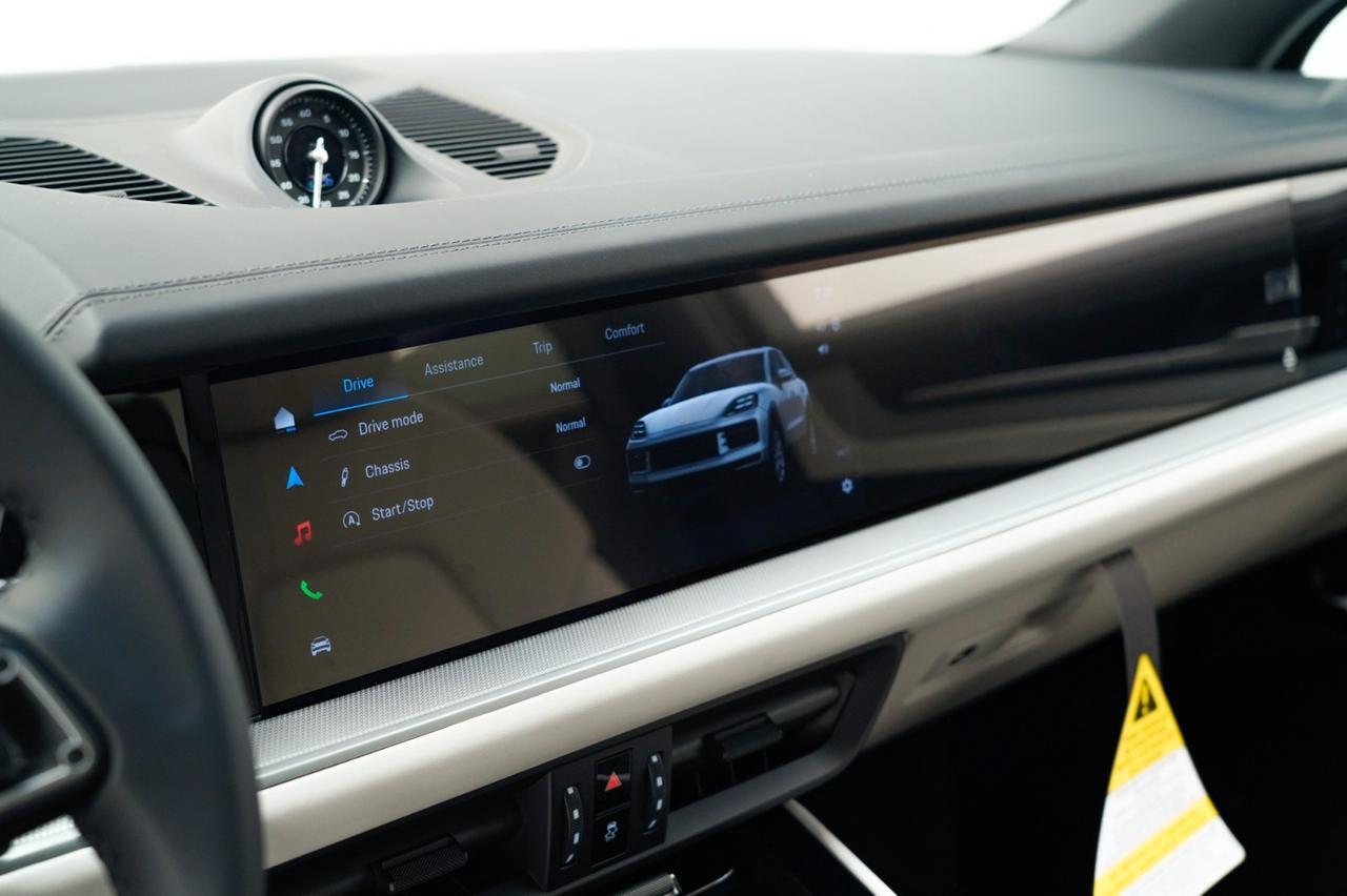 2026 Porsche Cayenne Pompano Beach FL