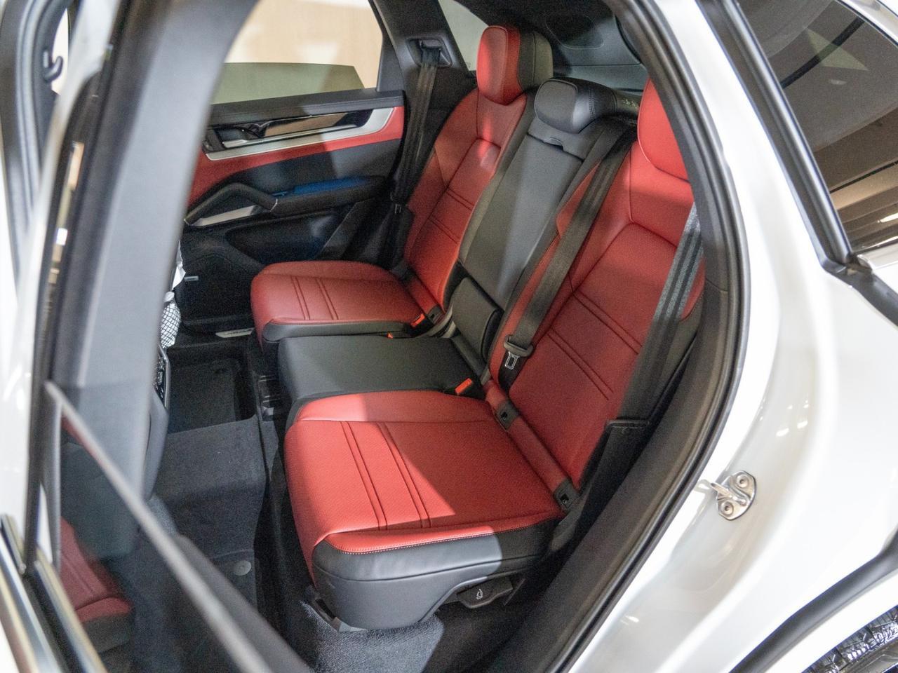 2026 Porsche Cayenne Pompano Beach FL