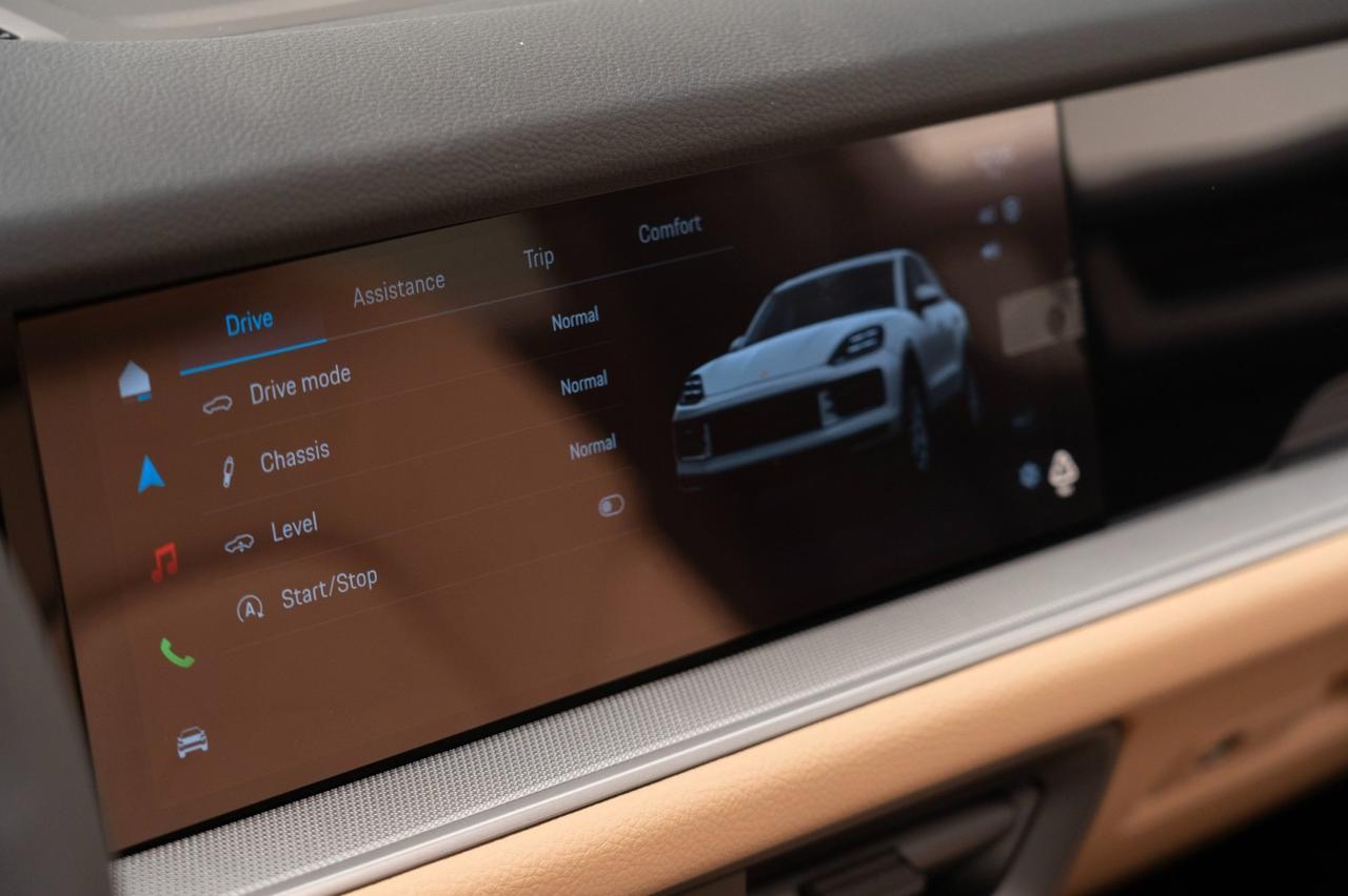 2026 Porsche Cayenne Pompano Beach FL