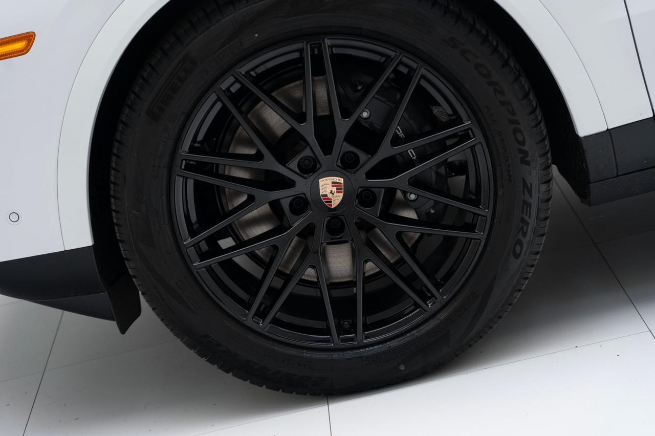 2026 Porsche Cayenne Pompano Beach FL