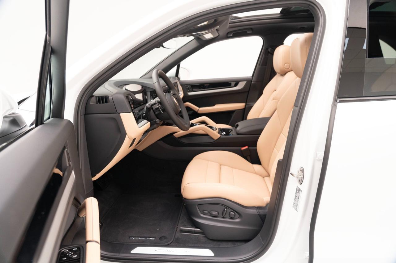 2026 Porsche Cayenne Pompano Beach FL