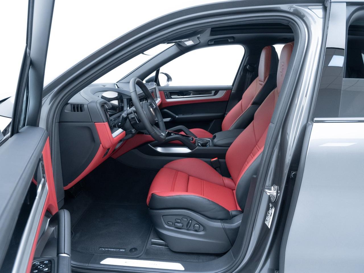 2026 Porsche Cayenne Pompano Beach FL