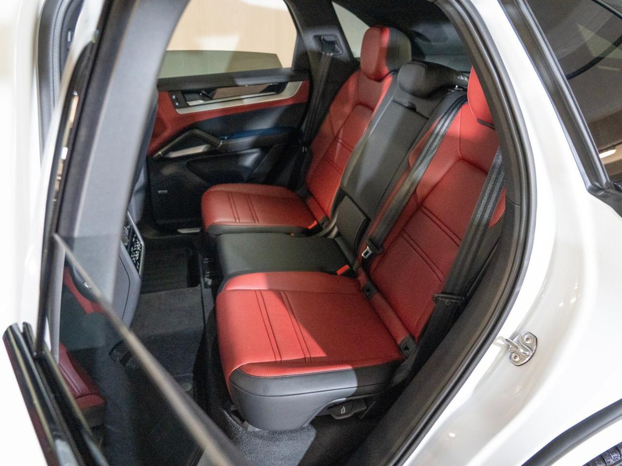 2026 Porsche Cayenne Pompano Beach FL
