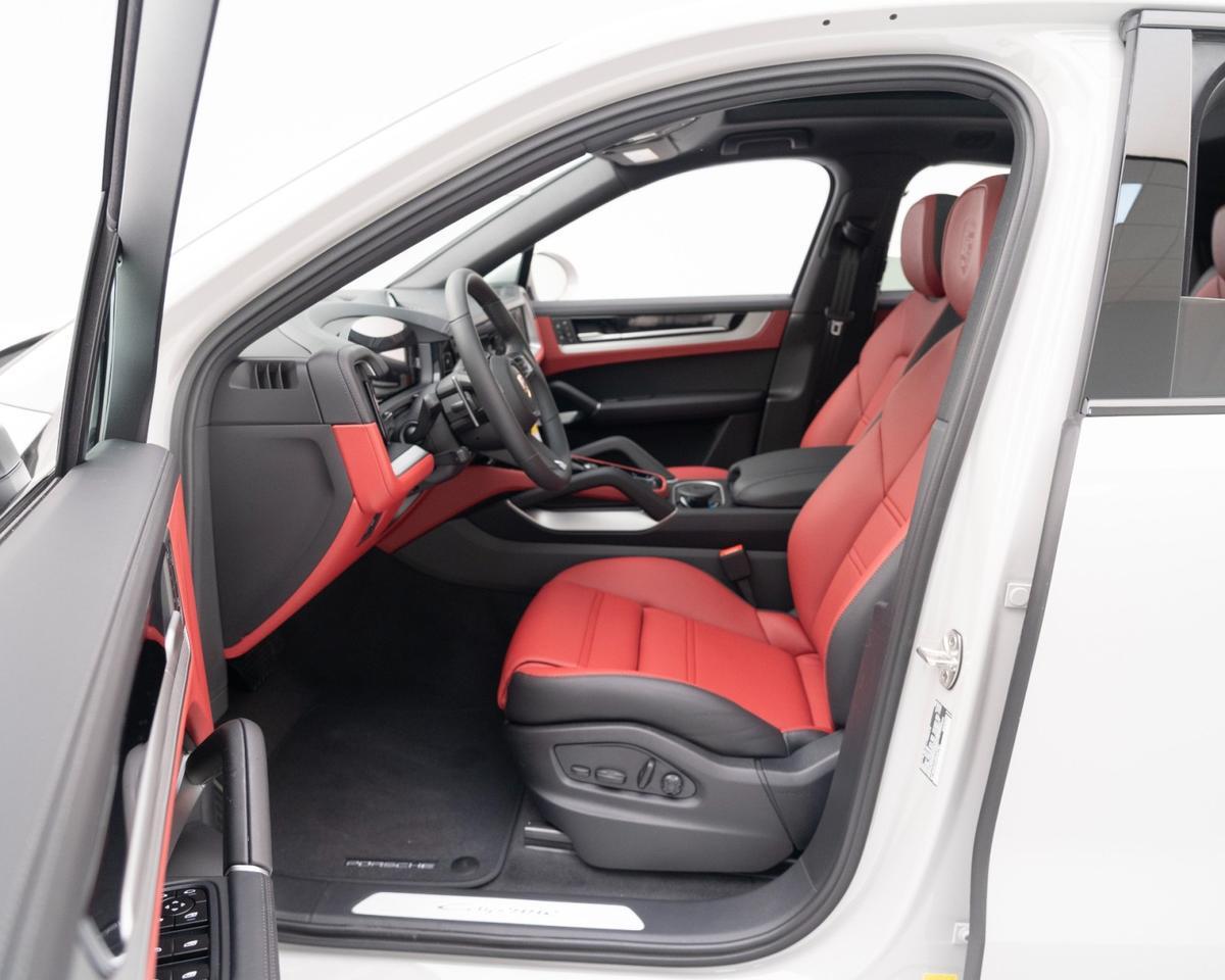 2026 Porsche Cayenne Pompano Beach FL