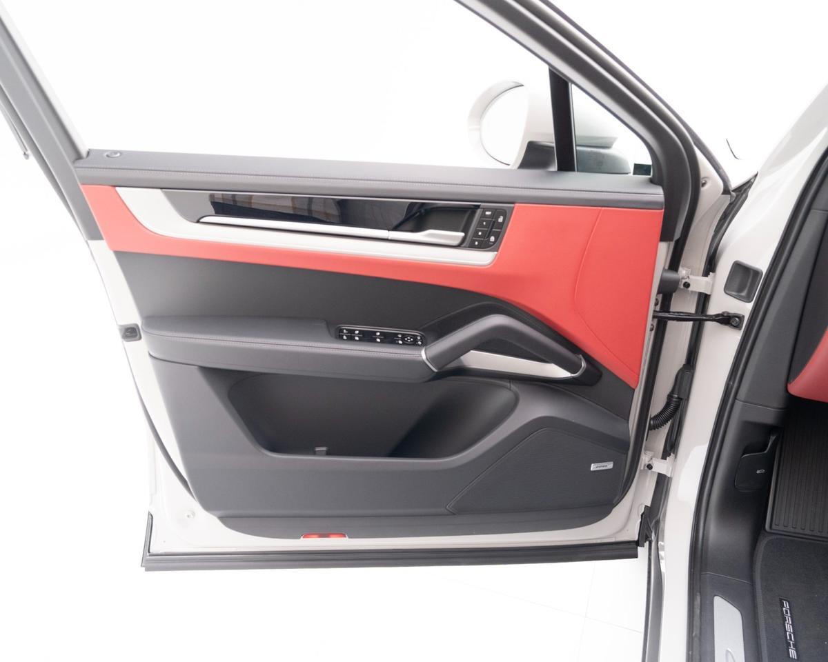 2026 Porsche Cayenne Pompano Beach FL