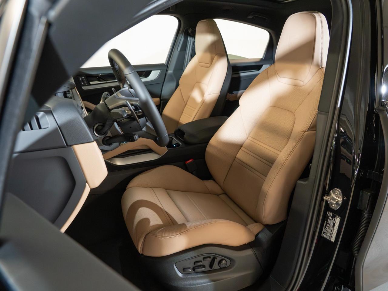 2026 Porsche Cayenne Pompano Beach FL
