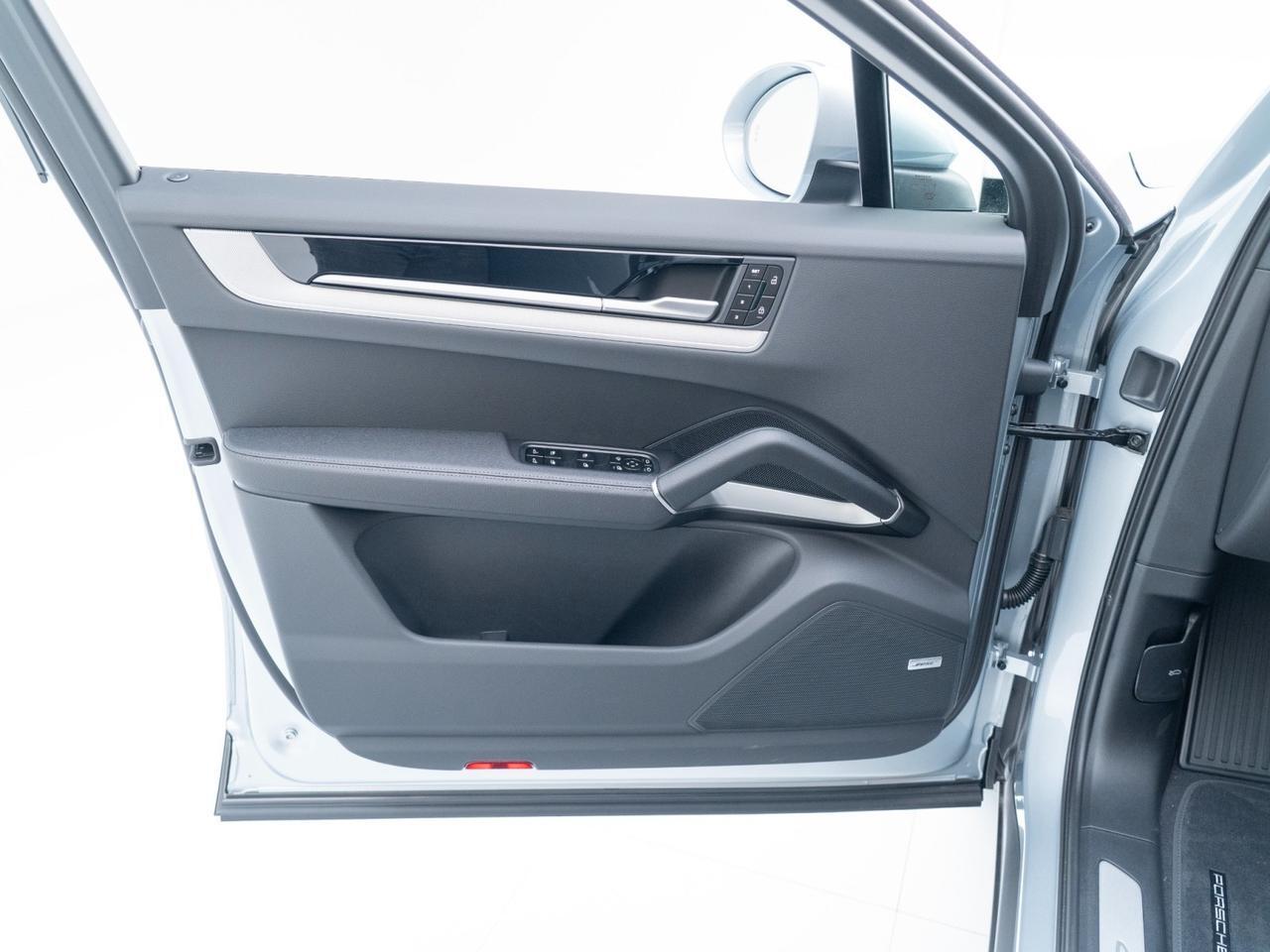 2026 Porsche Cayenne Pompano Beach FL