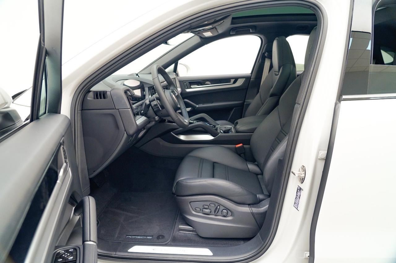 2026 Porsche Cayenne Pompano Beach FL