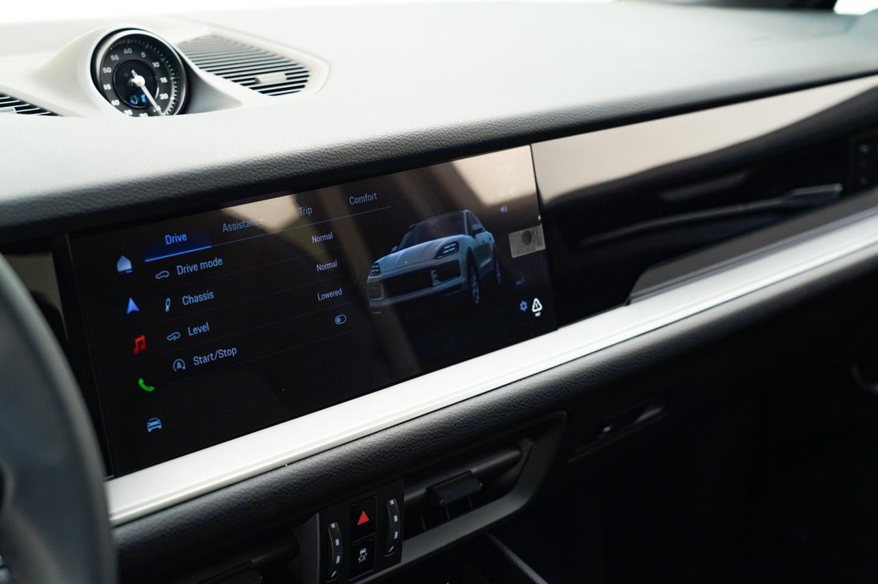 2026 Porsche Cayenne Pompano Beach FL