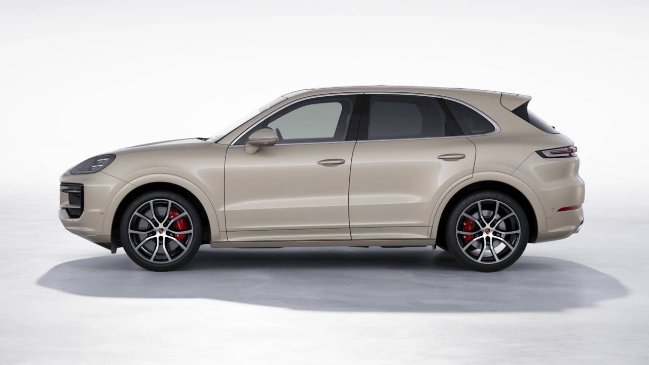 2026 Porsche Cayenne S photo 2