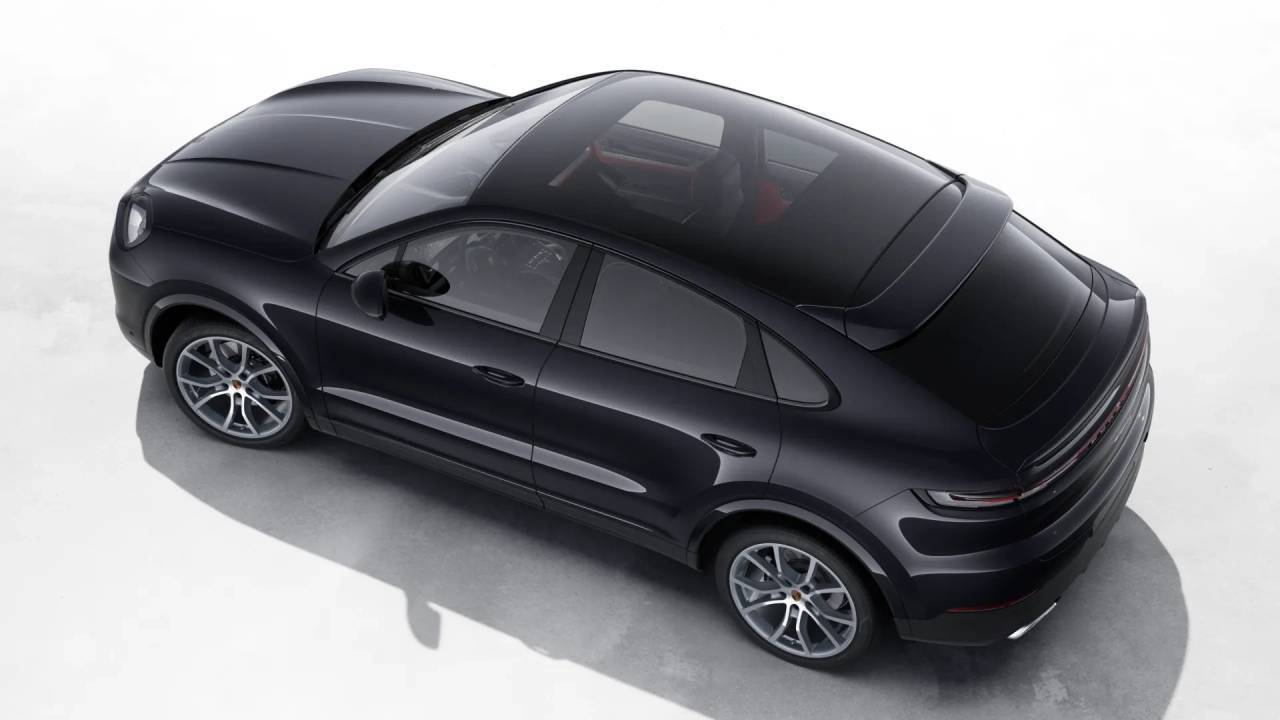 2026 Porsche Cayenne Coupe Base photo 4