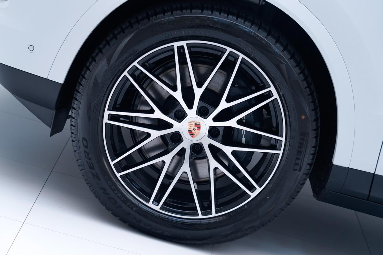 2026 Porsche Cayenne Coupe Pompano Beach FL