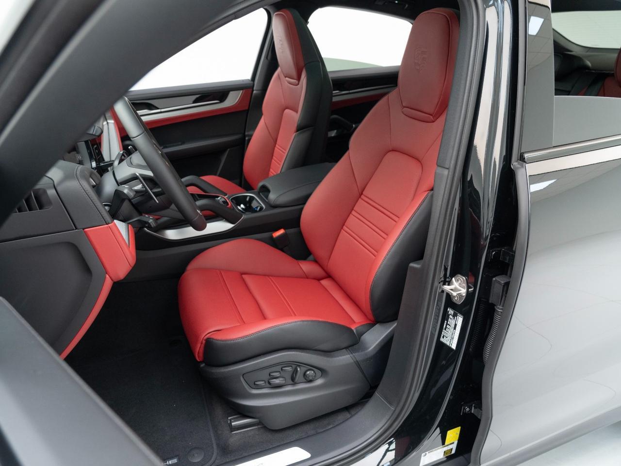 2026 Porsche Cayenne Coupe Pompano Beach FL