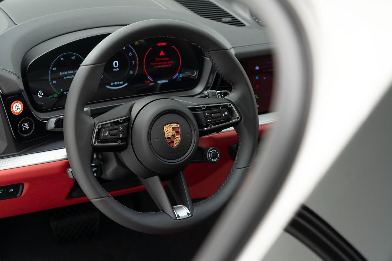 2026 Porsche Cayenne Coupe Pompano Beach FL