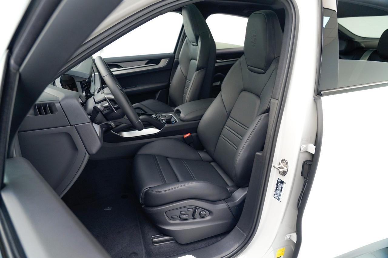 2026 Porsche Cayenne Coupe Pompano Beach FL