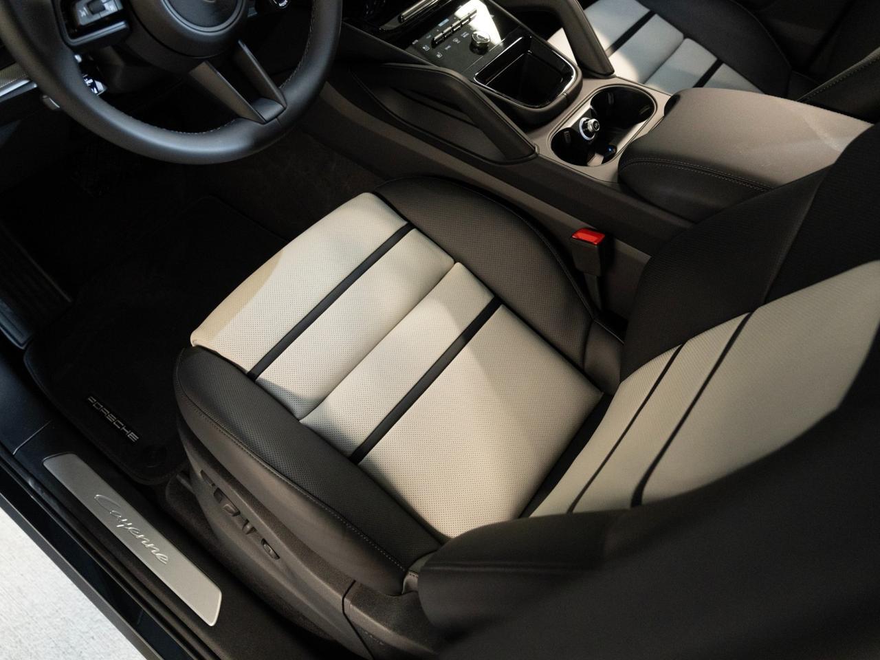 2026 Porsche Cayenne Coupe Pompano Beach FL