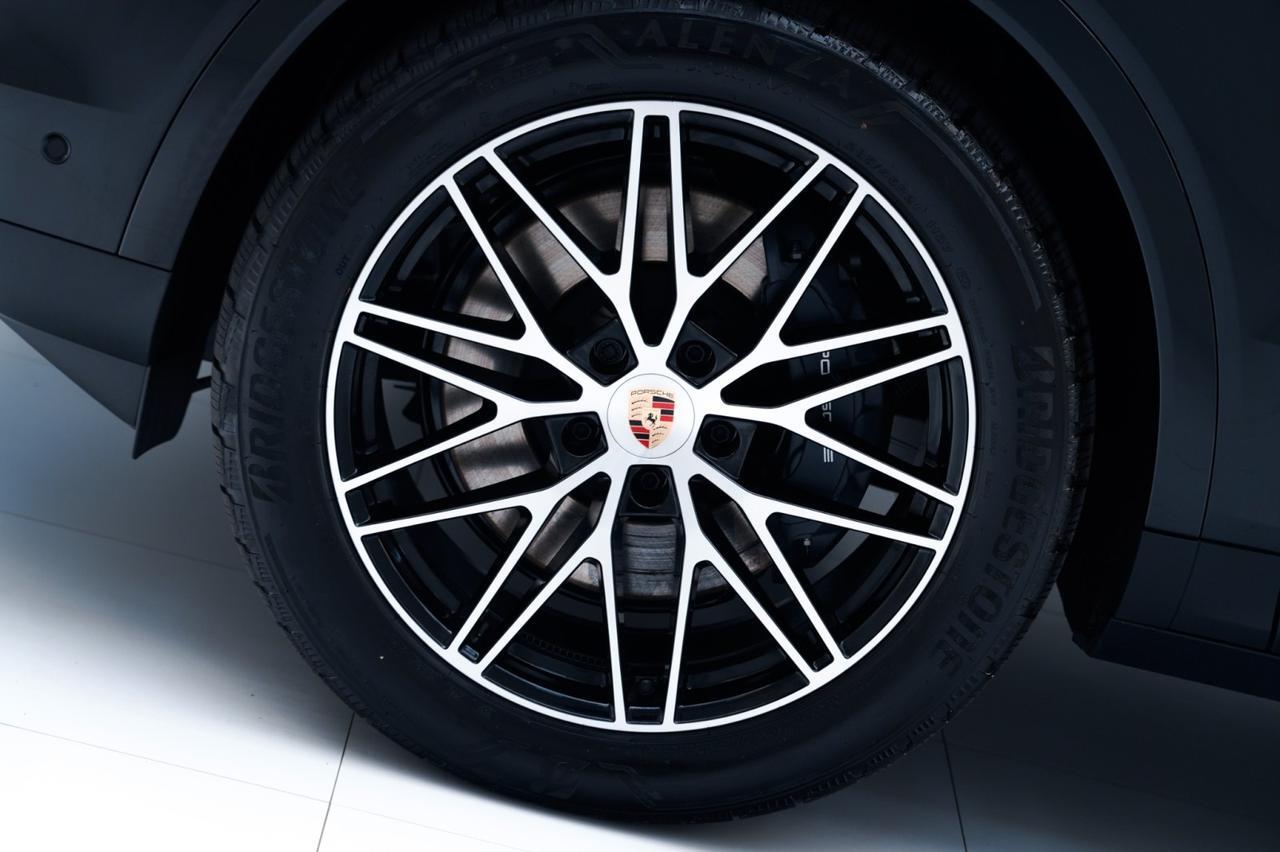 2026 Porsche Cayenne Coupe Pompano Beach FL