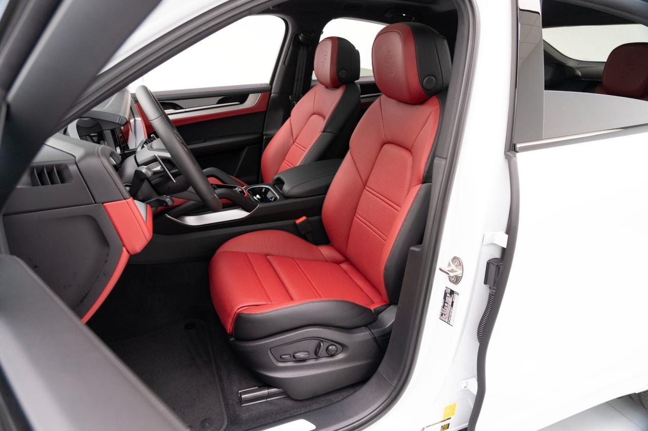 2026 Porsche Cayenne Coupe Pompano Beach FL